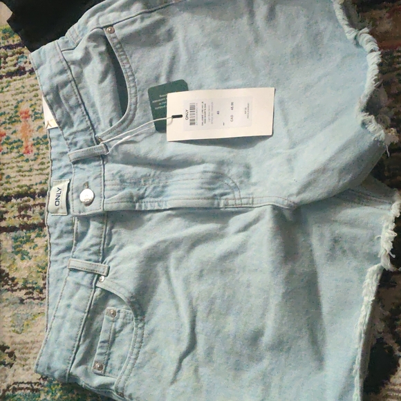 Brand New Denim shorts - Picture 1 of 2